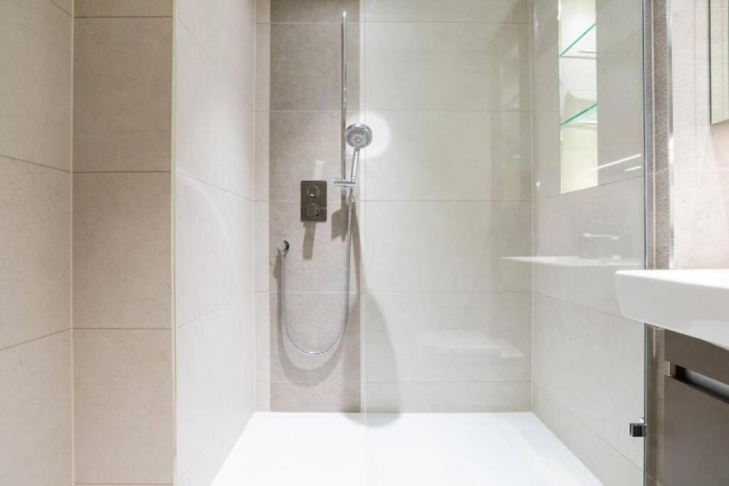 Luxury River Side Penthouse Лондон Экстерьер фото