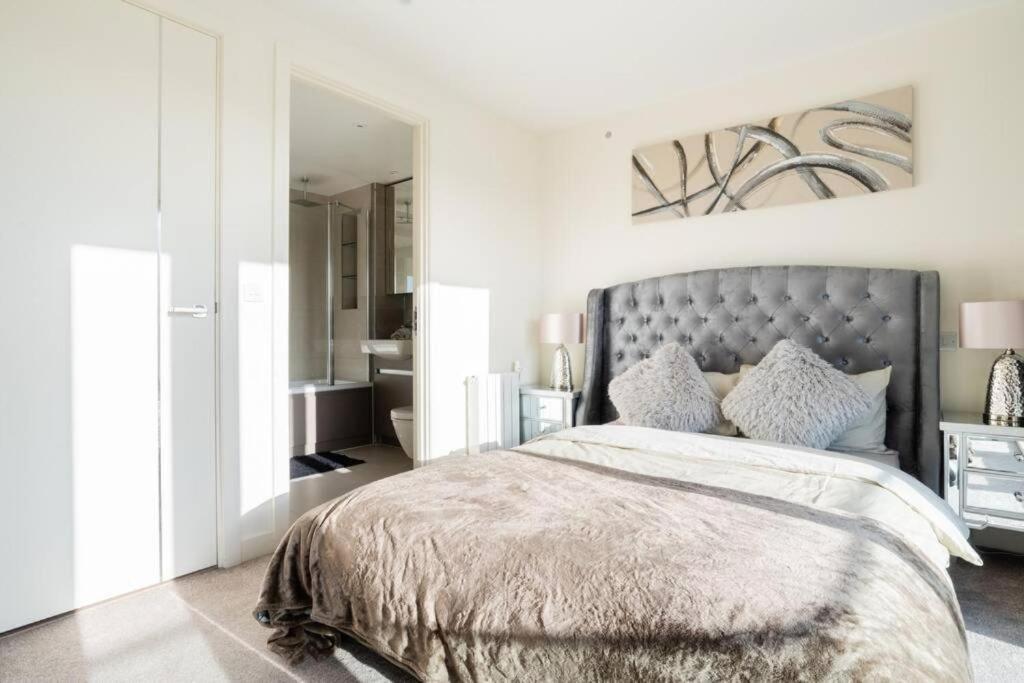Luxury River Side Penthouse Лондон Экстерьер фото