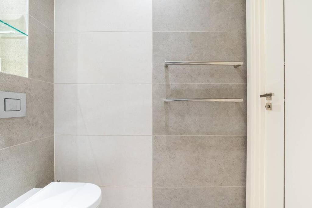 Luxury River Side Penthouse Лондон Экстерьер фото
